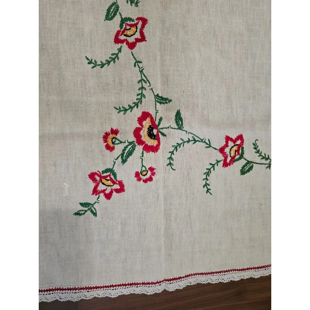 Vintage Hand-Embroidered Small Linen‎ Tablecloth With Floral Design & Lace Trim